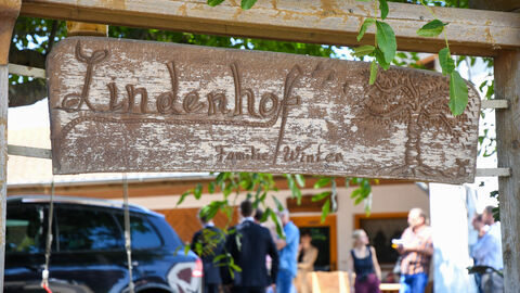 Boris Rhein bei den Hoffreunden und auf dem Lindenhof in Buttzbach in Nieder-Weisel