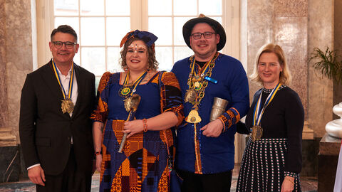 Ministerpräsident Boris Rhein und seine Frau Tanja Raab-Rhein empfangen im Schloss Biebrich in Wiesbaden hessische Fastnachtsvereine