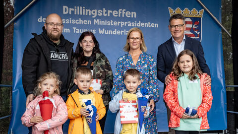 Ministerpräsident Rhein beim Drillingstreffen 2025