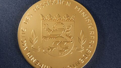 Goldene Ehrenplakette